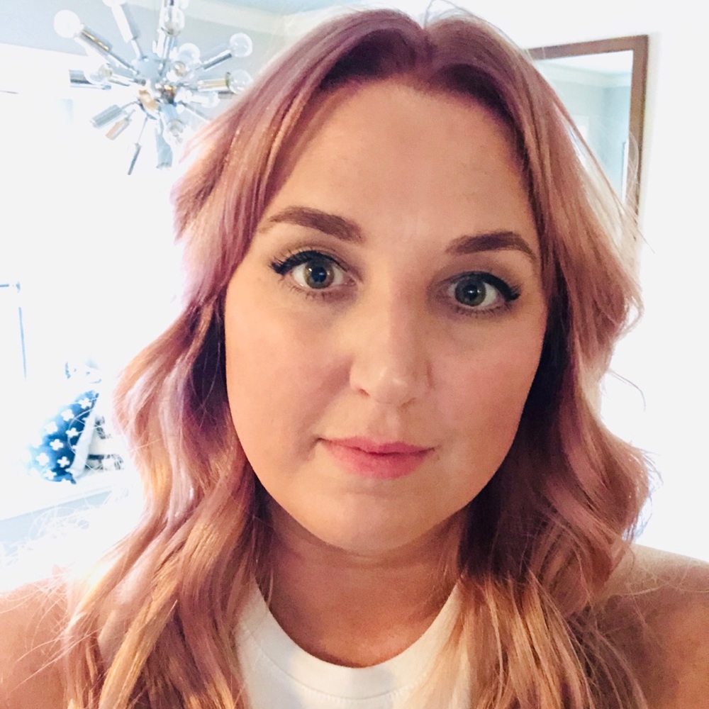 Meet your Posher, Alexis